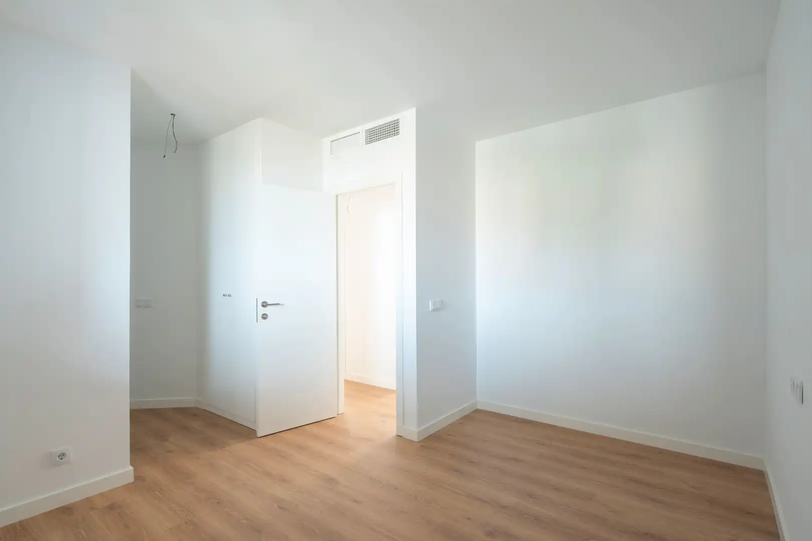 Bedroom of Flat for sale in Málaga  with Parquet flooring, Terrace and Storage room