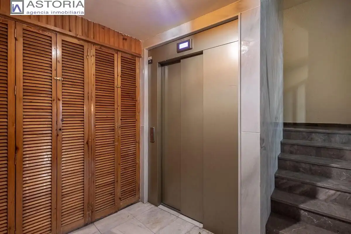 Wohnung zum Verkauf in Granada mit Terrasse
