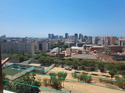 Vista exterior de Pis en venda en L'Hospitalet de Llobregat