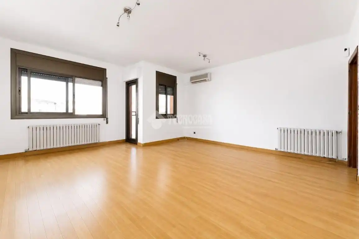 Appartamento con terrazza in vendita a La Gavarra, imagen 3