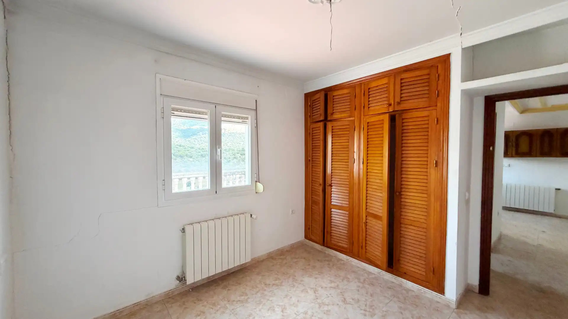 Dormitori de Casa adosada en venda en Benaoján amb Terrassa