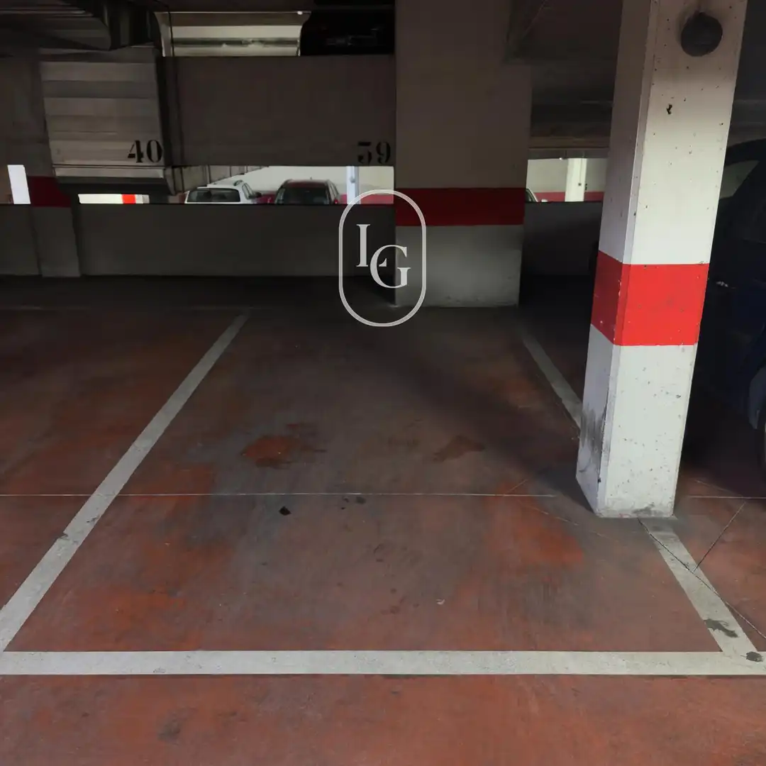 Parking de Garaje en venta en Madrid con Alarma