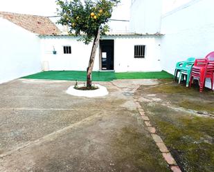 Jardí de Casa o xalet en venda en Villamanrique de la Condesa amb Jardí privat i Traster