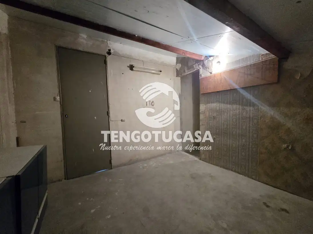 Flat for sale in Madrid  with Heating, Storage room and Furnished