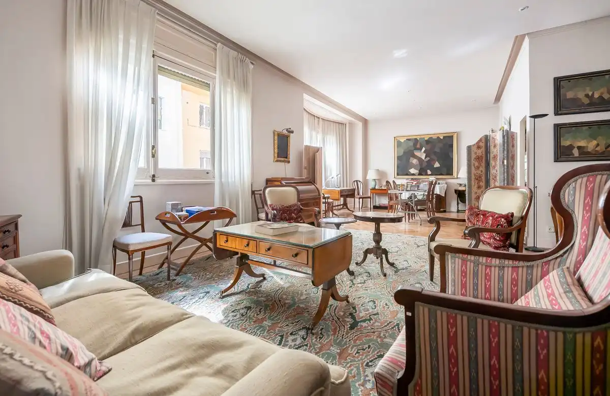 Sala d'estar de Pis en venda en Madrid amb Aire condicionat, Calefacció i Terrassa