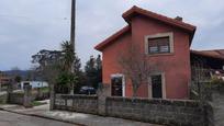 Exterior view of House or chalet for sale in Villaescusa (Cantabria)  with Private garden