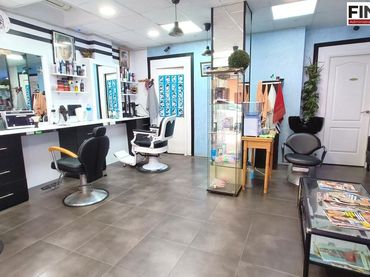 Locale commerciale in vendita a Els Pins