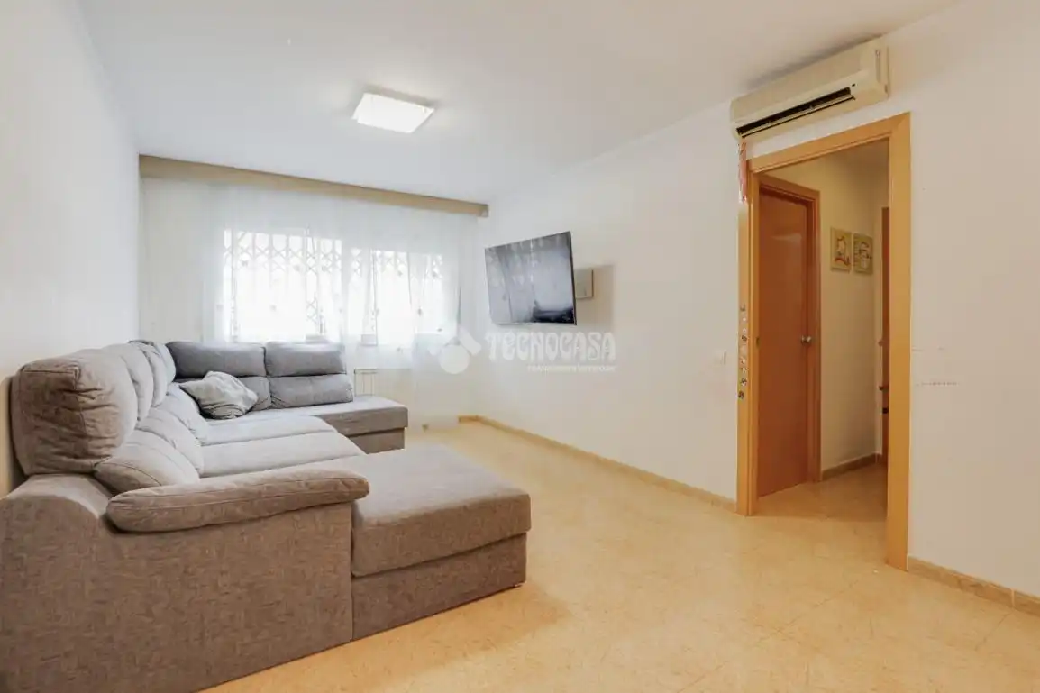 Sala d'estar de Pis en venda en Terrassa amb Aire condicionat i Calefacció