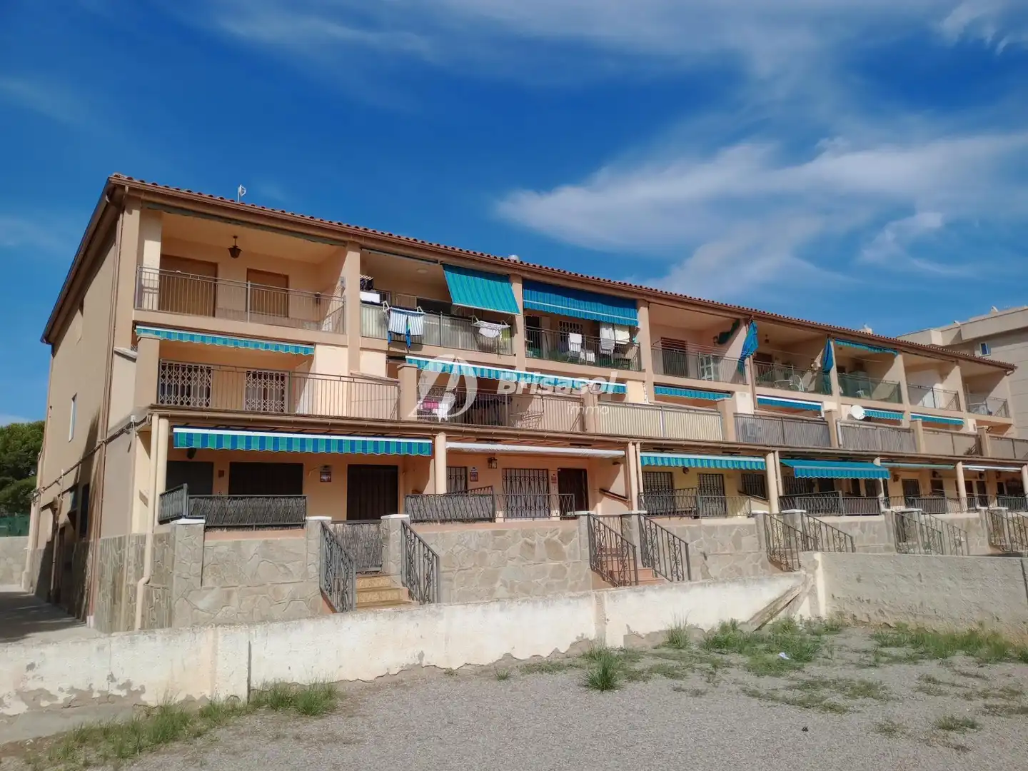 Vista exterior de Apartamento en venta en Mont-roig del Camp con Terraza