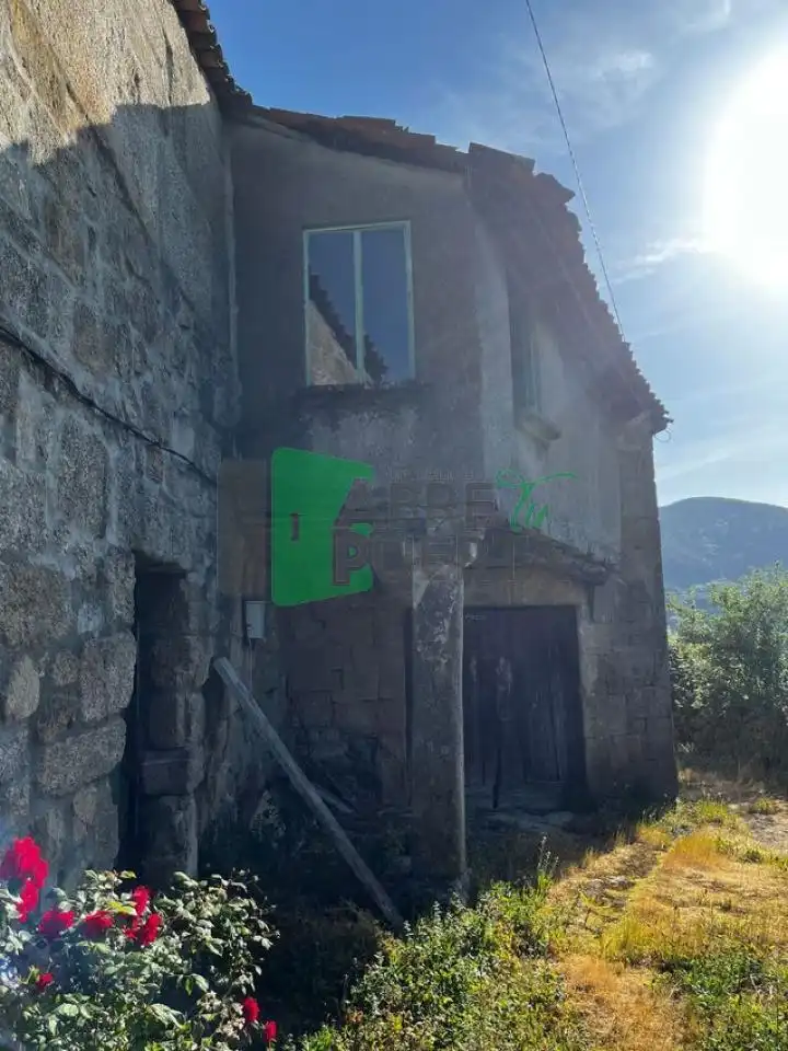 Chalet con jardín en venta en A Peroxa, imagen 4