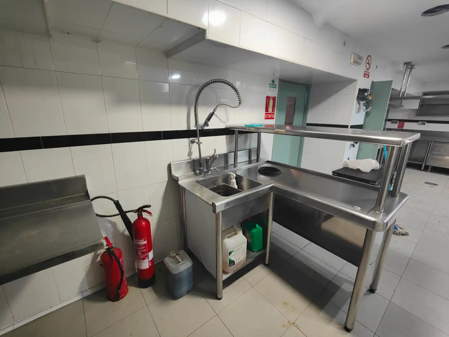 Kitchen of Commercial properties for rent in Vigo   with Air Conditioner
