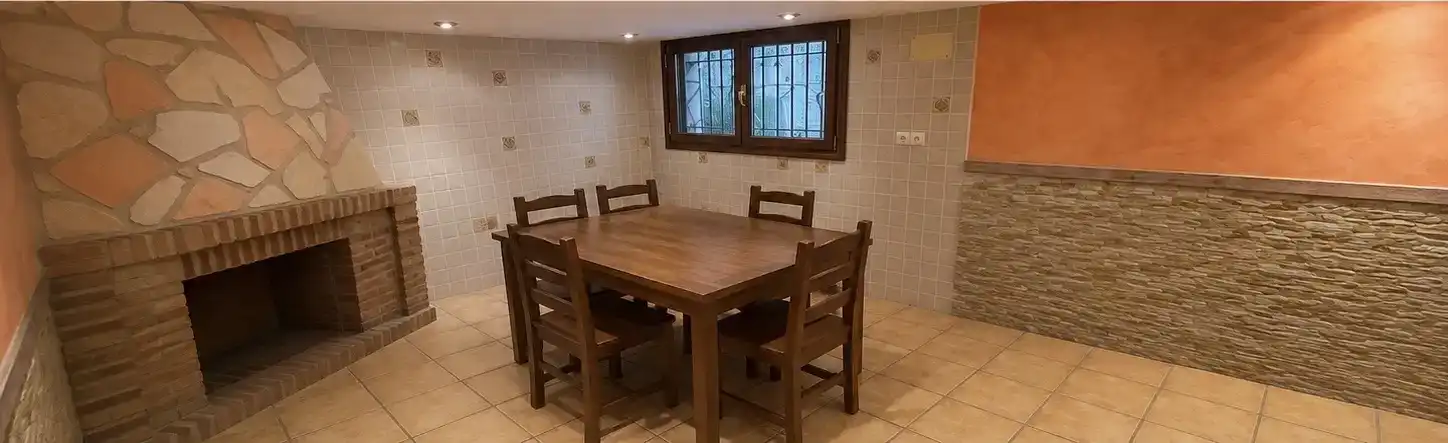 Menjador de Casa o xalet en venda en Lardero amb Aire condicionat, Piscina i Balcó
