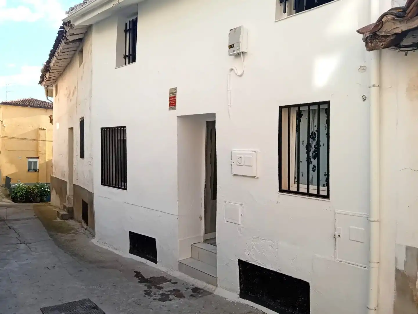 Vista exterior de Pis en venda en Albelda de Iregua amb Traster