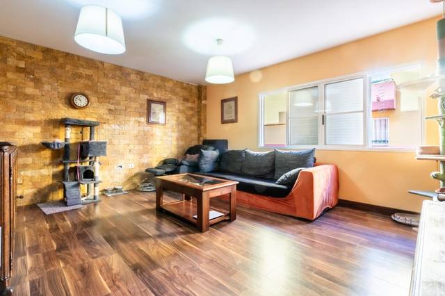 Piso en Venta en Calle Alonso Quesada en Guargacho