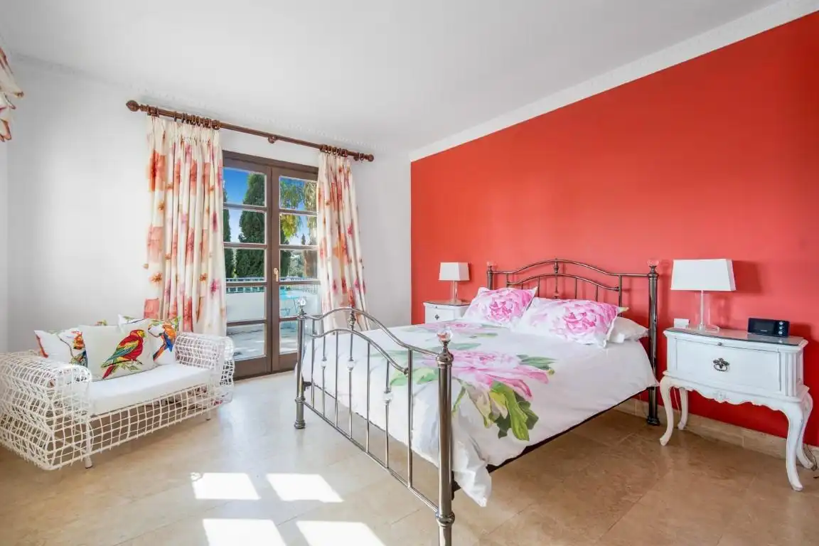 Chalet con piscina en venta en La Quinta, imagen 35