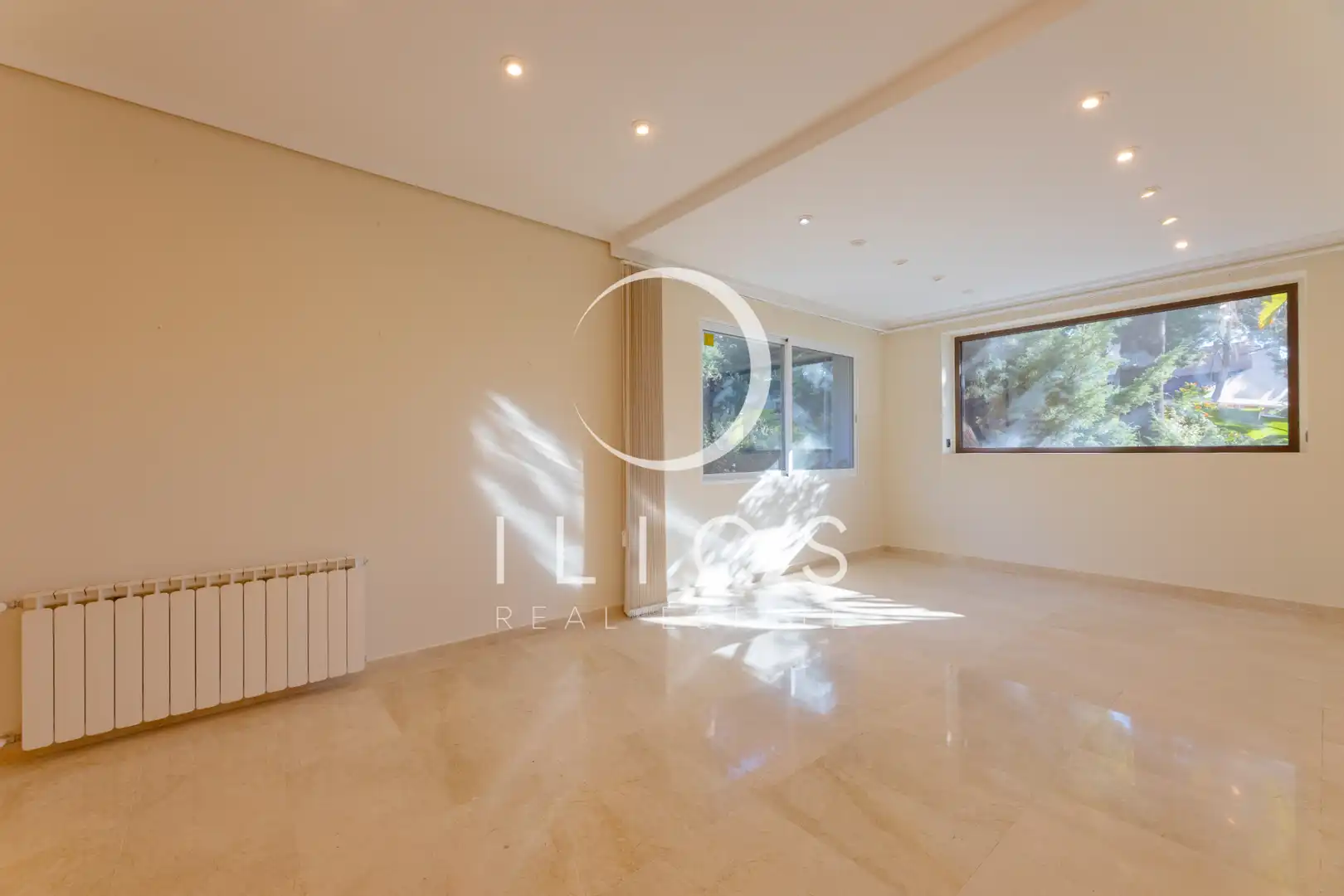 Casa o xalet de lloguer en Sagunto / Sagunt amb Aire condicionat, Calefacció i Jardí privat