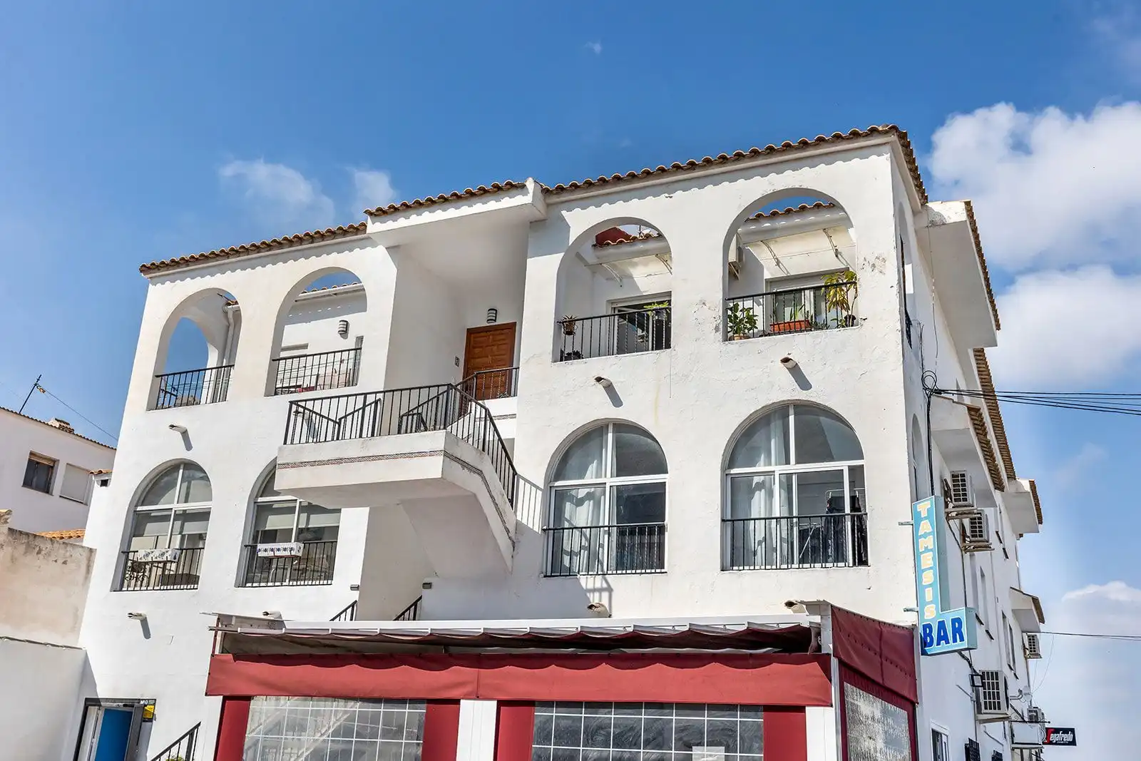 Vista exterior de Àtic en venda en Orihuela amb Aire condicionat i Terrassa