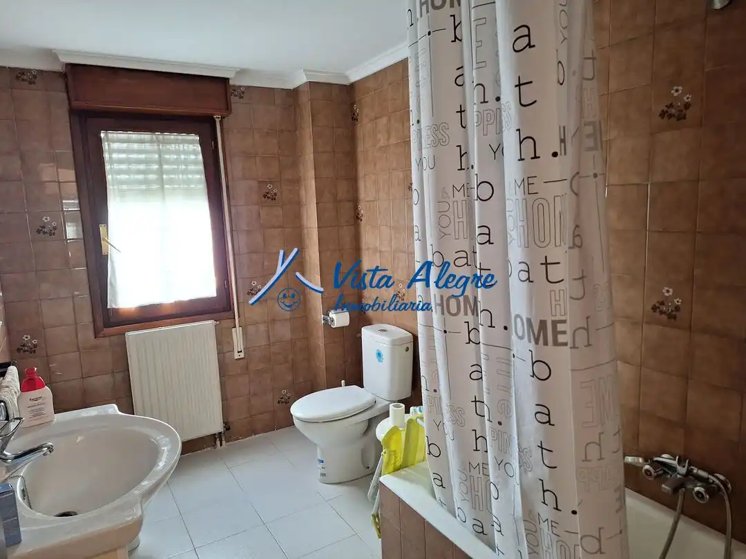 Bathroom of Flat for sale in Cuzcurrita de Río Tirón  with Heating and Furnished