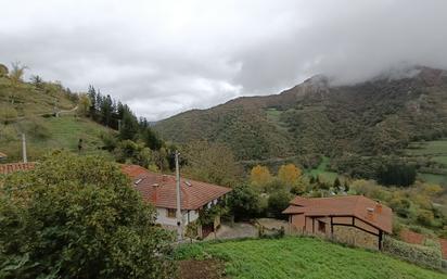 Exterior view of Single-family semi-detached for sale in Vega de Liébana  with Balcony