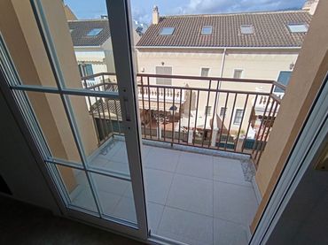 Piso con balcón en venta en Playa de los Boliches
