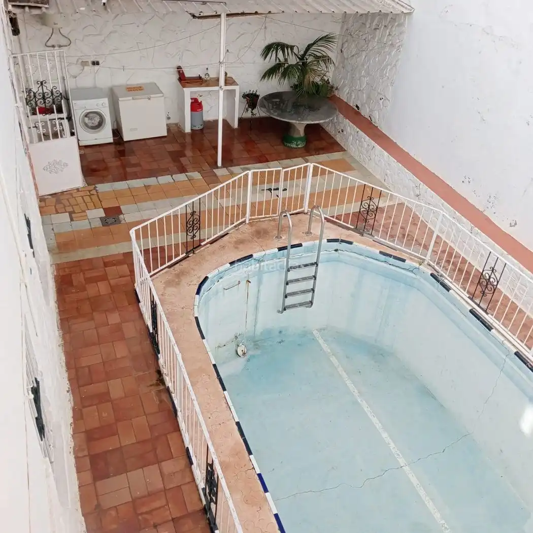 Chalet en venta en Calle Reyes Católicos 36, imagen 4