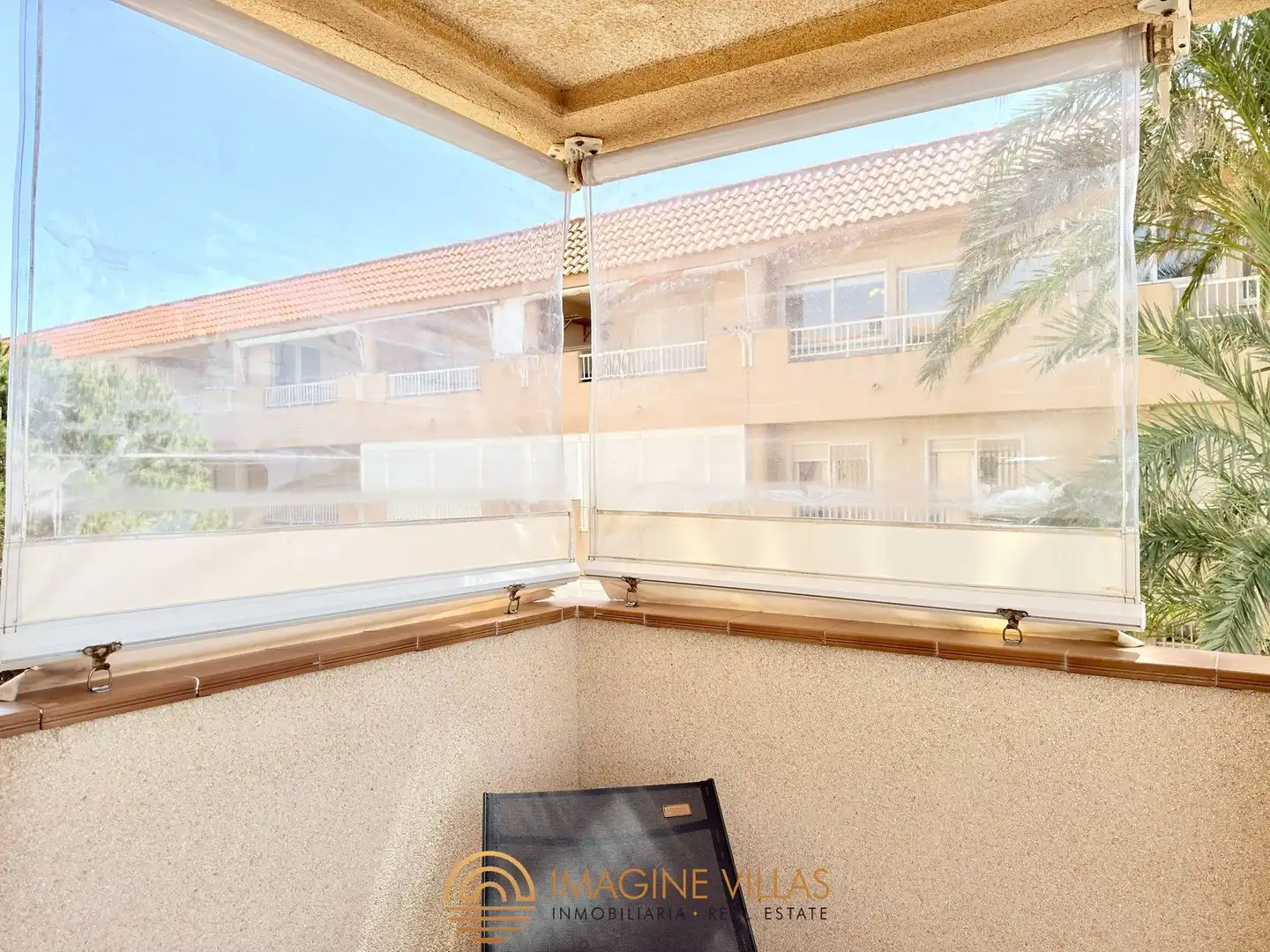 Terraza de Apartamento en venta en La Manga del Mar Menor con Amueblado y Piscina comunitaria