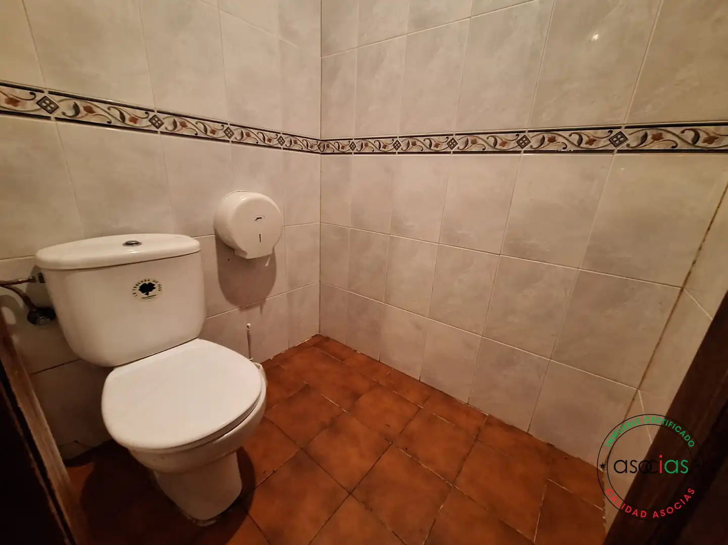 Bany de Local en venda en Sahagún