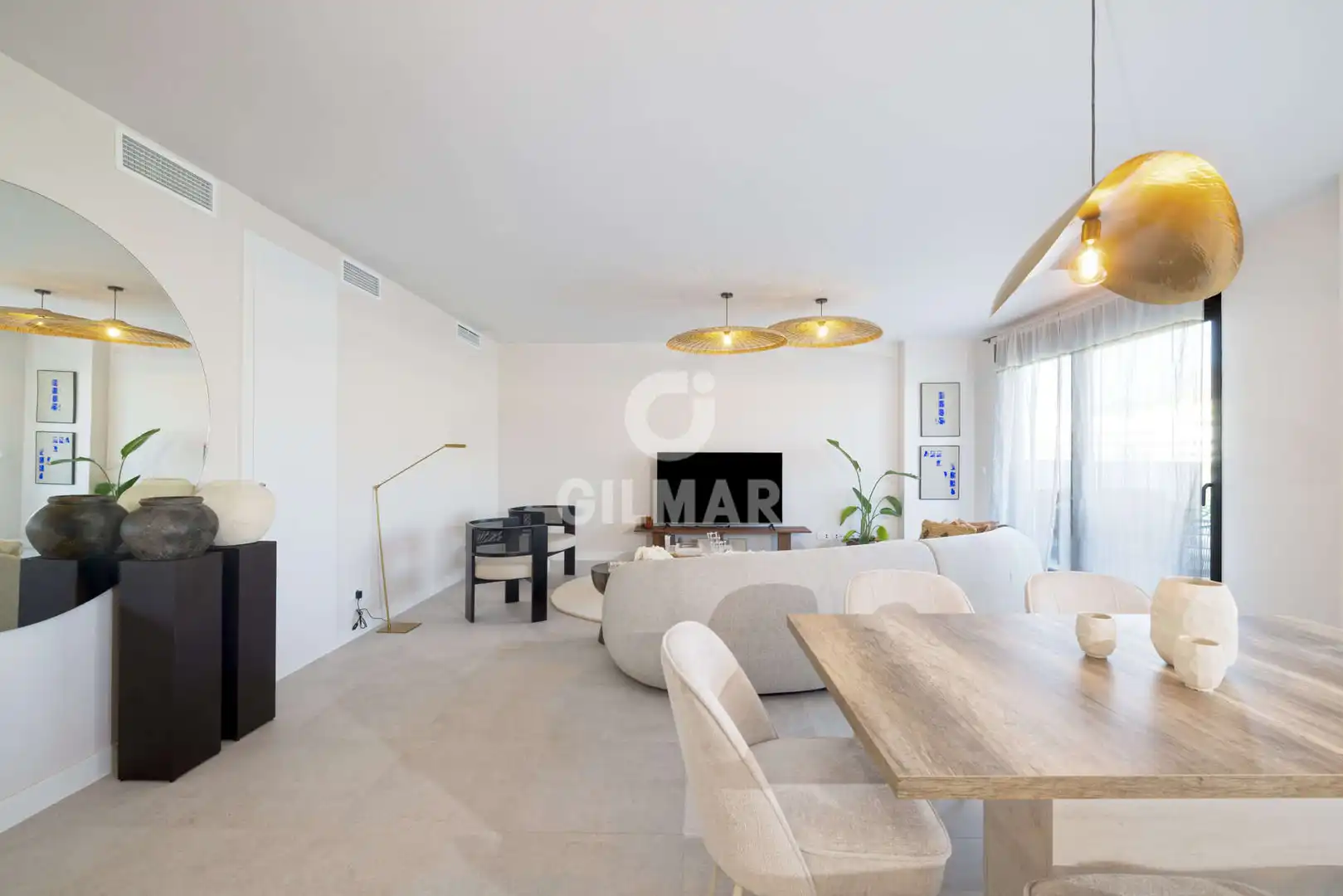 Sala de estar de Ático en venta en Estepona con Calefacción, Trastero y Piscina