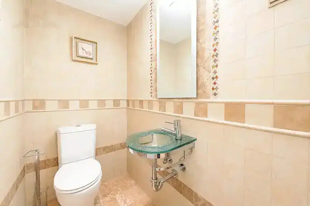 Bany de Casa o xalet en venda en Colmenar Viejo amb Aire condicionat, Terrassa i Traster