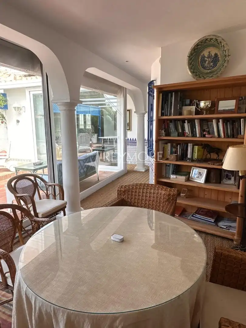 Detached house with pool for sale in Elviria - Cabopino, imagen 9