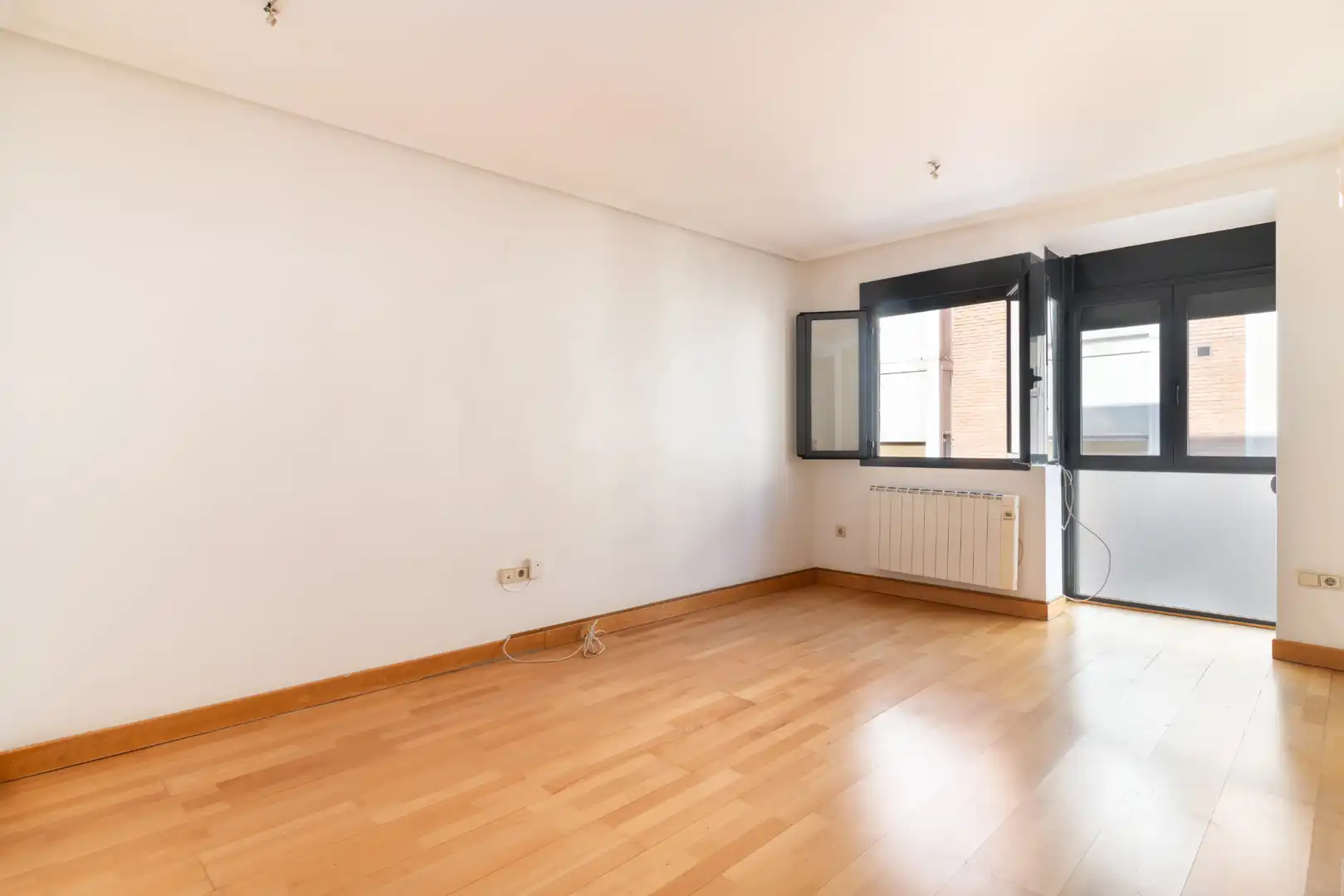Habitación de Apartamento en venta en Madrid con Aire acondicionado, Calefacción y Trastero
