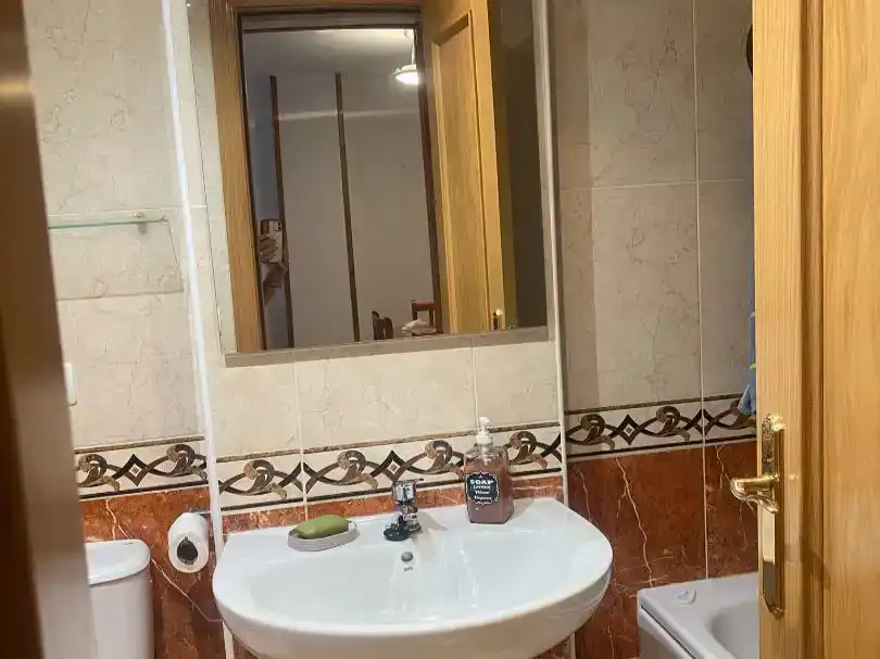 Bany de Pis en venda en Oropesa del Mar / Orpesa amb Aire condicionat i Piscina