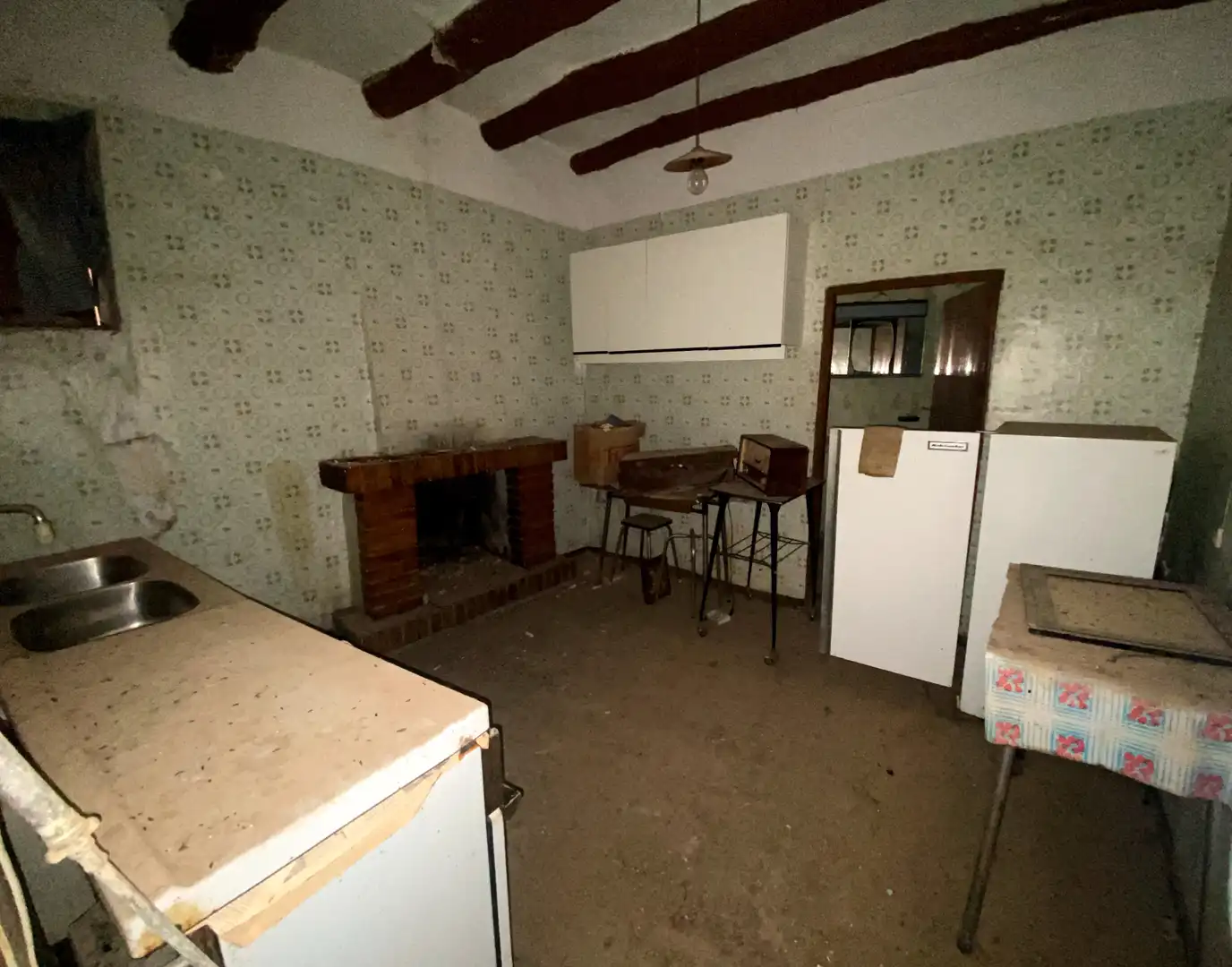 Kitchen of Houses for sale in Blesa  with Storage room and Furnished