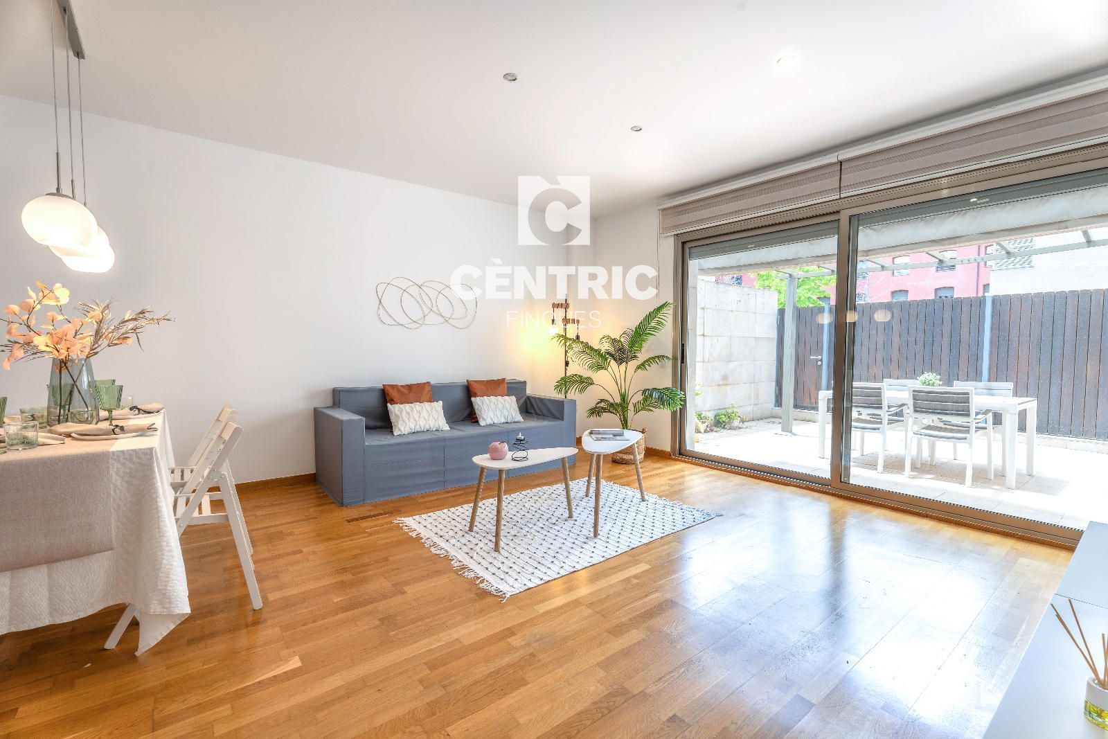 Single-family semi-detached for sale in Barri del Centre