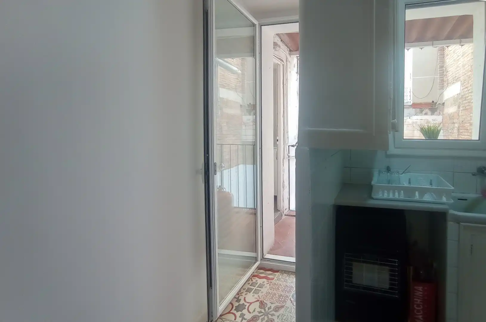 Flat for sale in Barcelona  with Air Conditioner, Balcony and Alarm