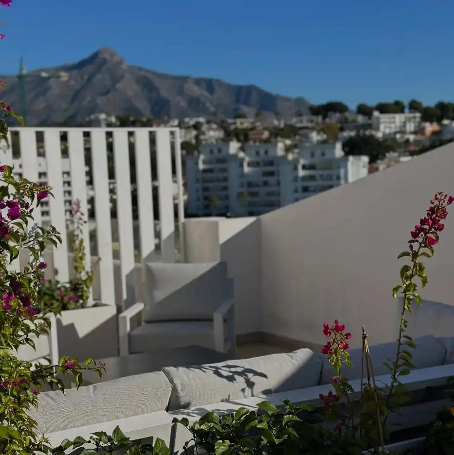 Terrace of Flat for sale in Marbella  with Air Conditioner, Heating and Parquet flooring