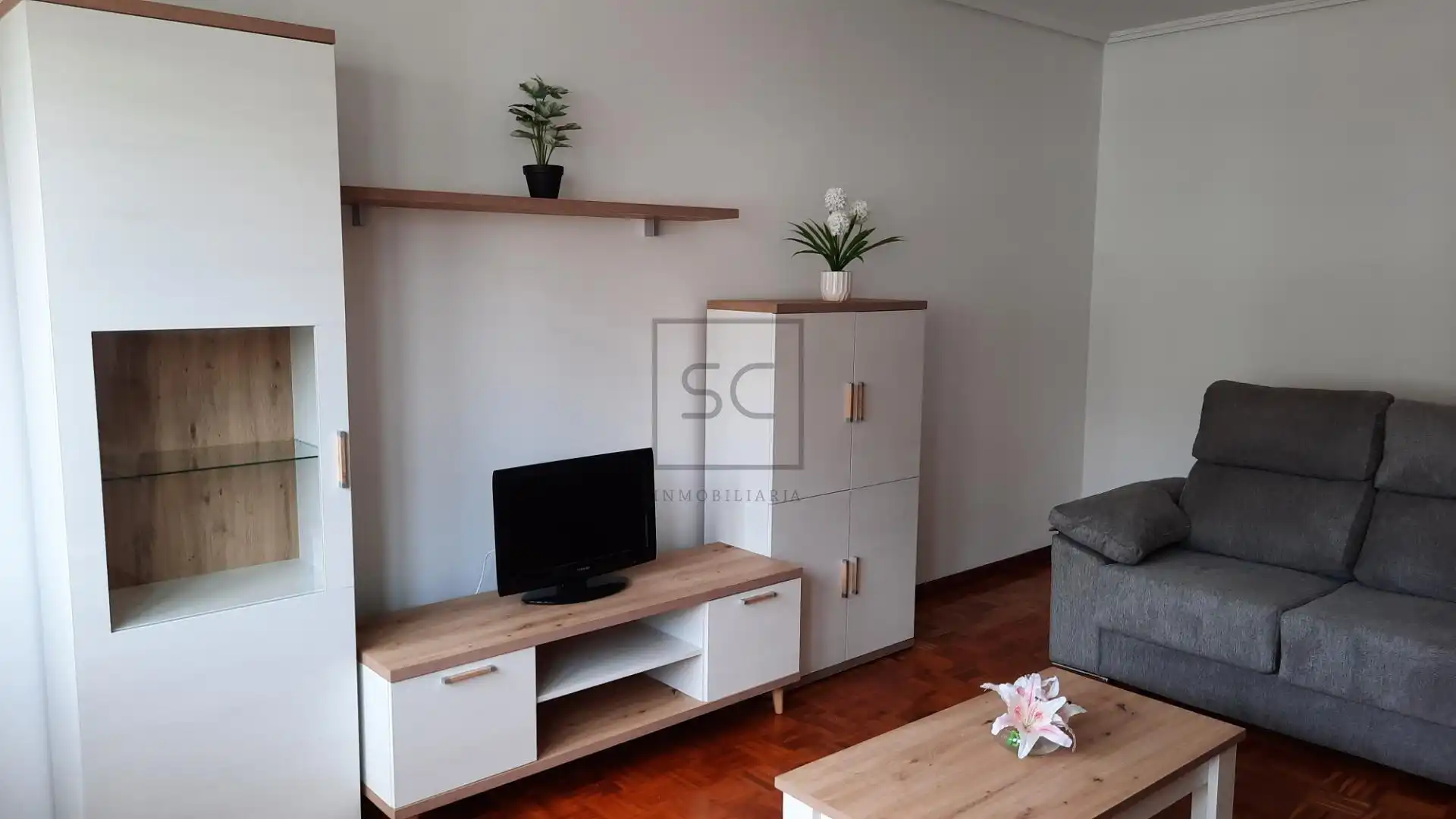 Living room of Flat for rent in Ferrol  with Heating, Terrace and Furnished