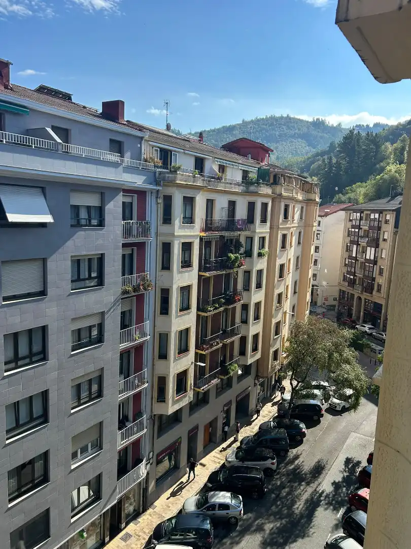 Pis amb terrassa en venda a Julian Etxeberria Kalea, imagen 3