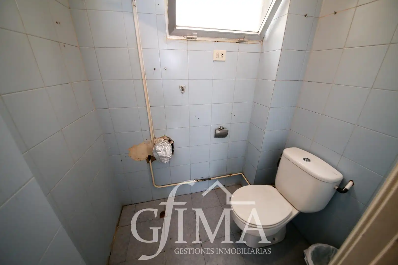 Baño de Piso en venta en Tomelloso con Calefacción
