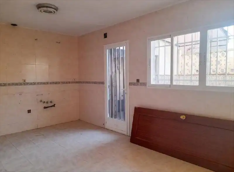 Einfamilien-Reihenhaus zum Verkauf in Badajoz