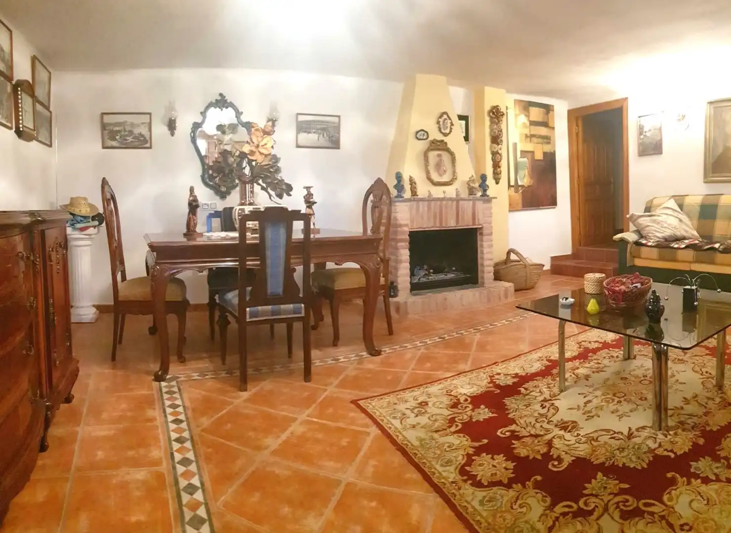 Sala d'estar de Finca rústica en venda en Ariza amb Calefacció i Traster