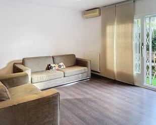 Living room of Duplex for sale in  Barcelona Capital  with Air Conditioner, Heating and Private garden