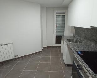 Cuina de Pis en venda en Bilbao  amb Calefacció, Parquet i Forn