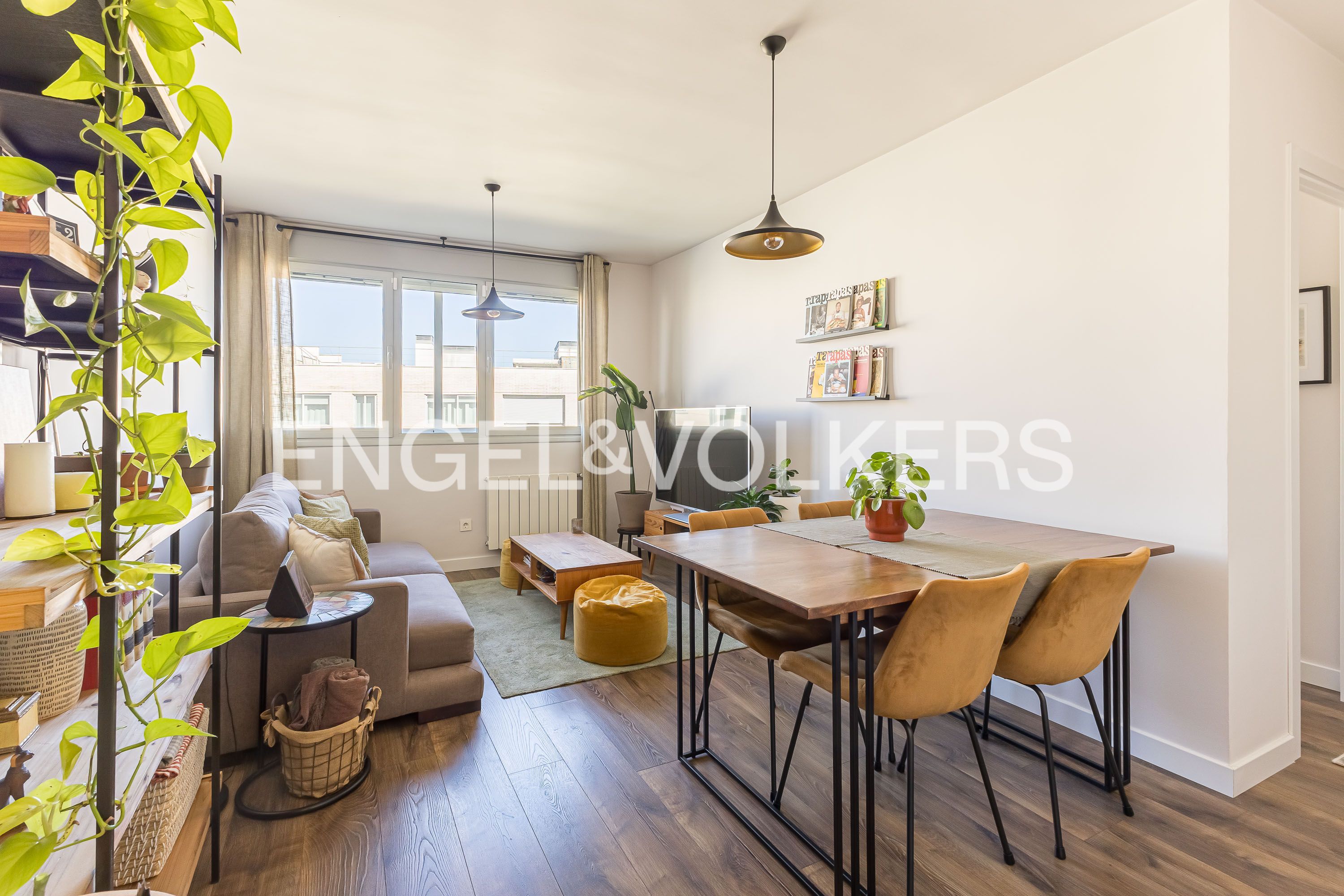 Exterior view of Apartment for sale in Las Rozas de Madrid  with Heating, Private garden and Storage room