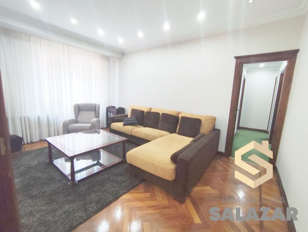 Living room of Flat for sale in Bilbao   with Heating, Storage room and Balcony