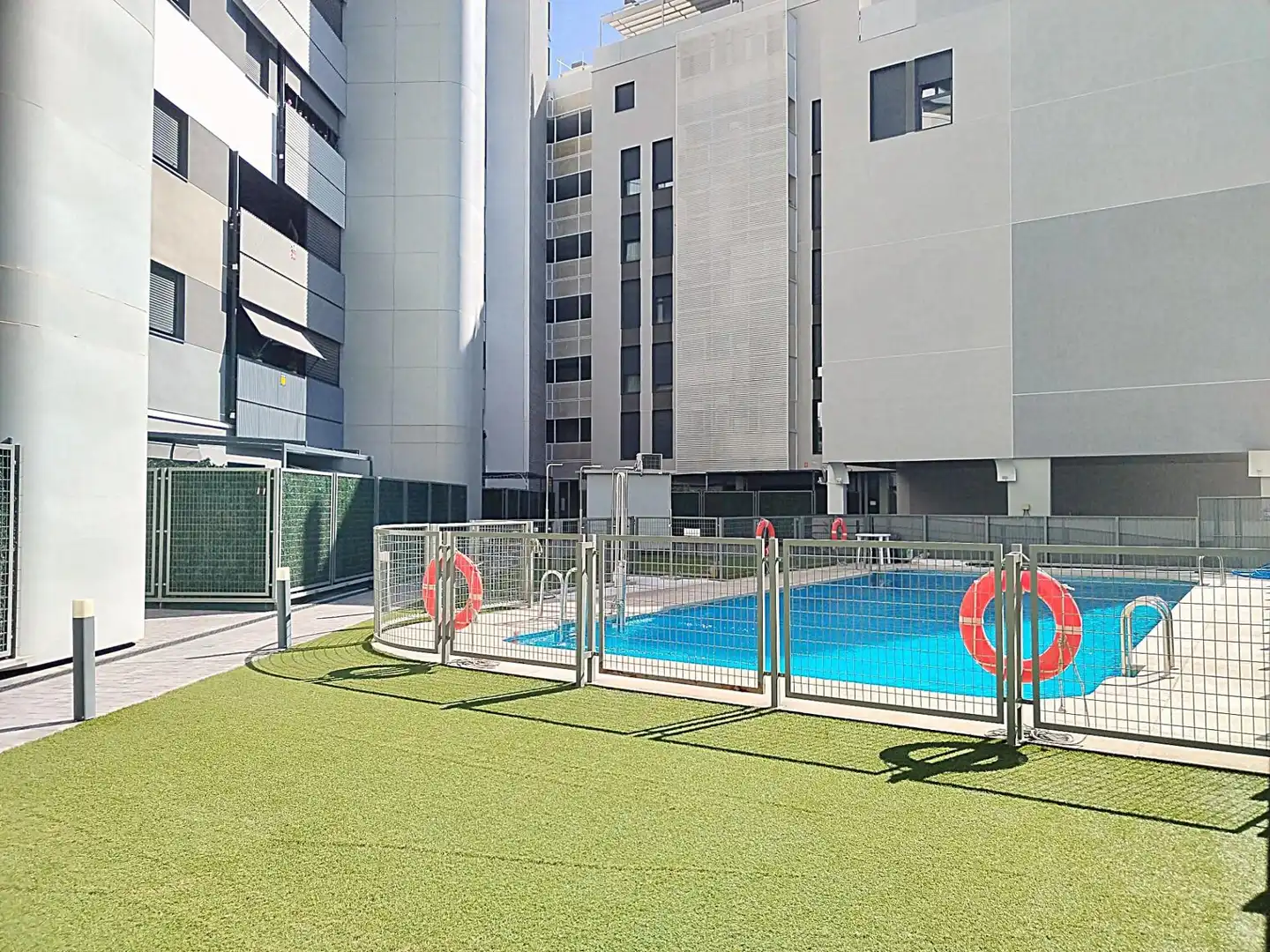 Swimming pool of Flat for sale in Arganda del Rey  with Air Conditioner, Heating and Terrace