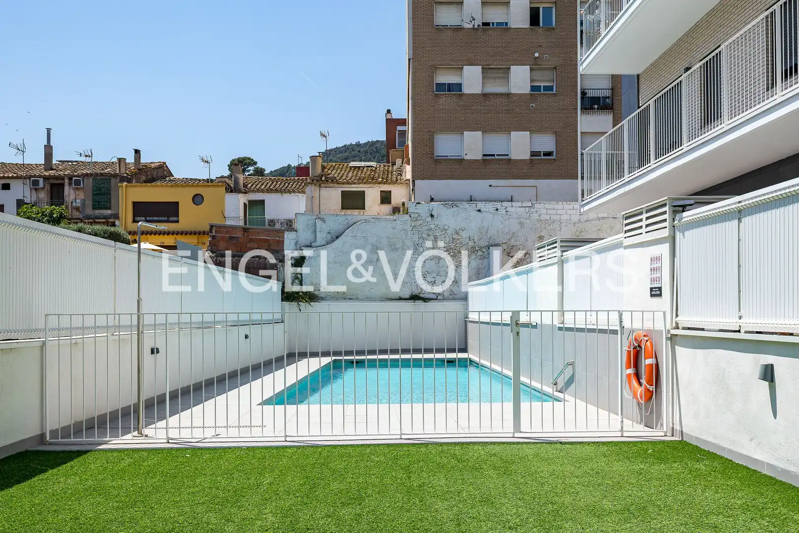 Swimming pool of Apartments for sale in Pallejà  with Air Conditioner, Heating and Terrace