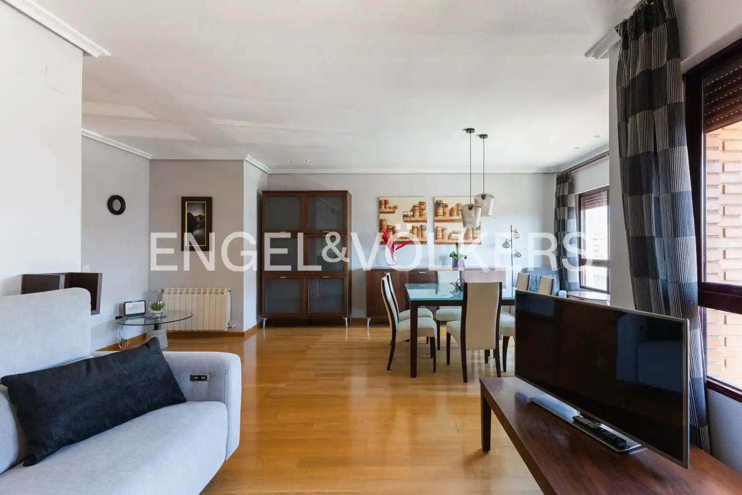 Living room of Flat for rent in Castellón de la Plana / Castelló de la Plana  with Air Conditioner, Heating and Parquet flooring