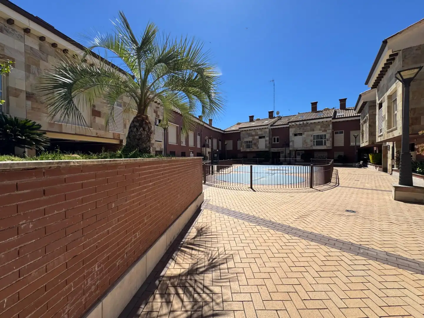 Exterior view of Duplexes for sale in Candeleda  with Heating, Private garden and Storage room