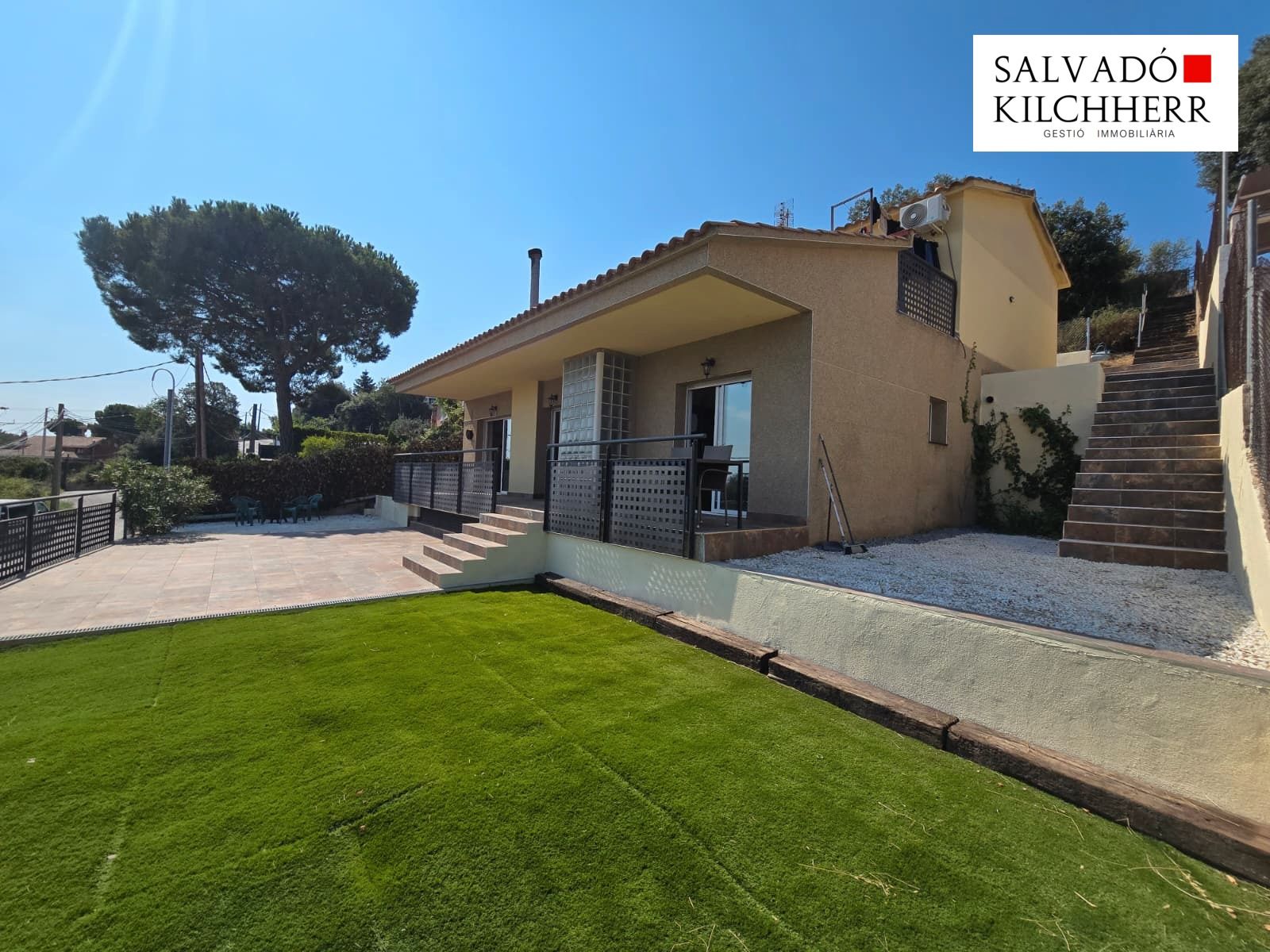 Exterior view of House or chalet for sale in Bigues i Riells  with Air Conditioner, Heating and Private garden